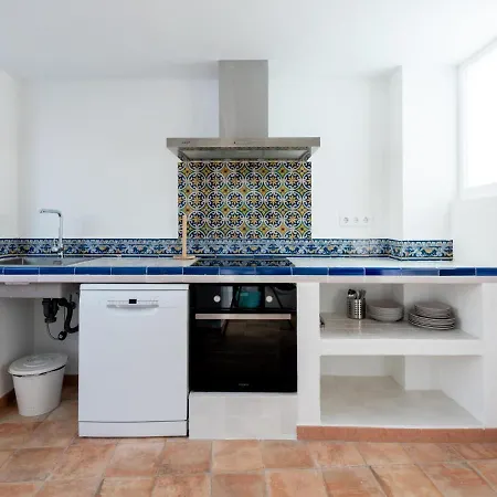 Holi-rent Penthouse Penuelas Apartman